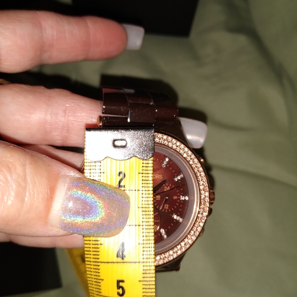 Authentic Michael Kors Chronograph Ceramic Watch - Picture 9 of 9